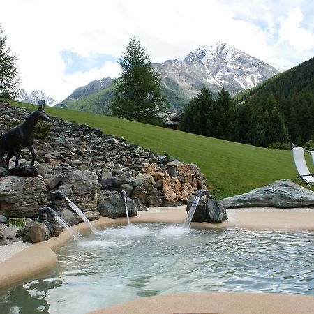 Eco Wellness Hotel Notre Maison Cogne Exterior foto