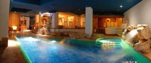 Eco Wellness Hotel Notre Maison Cogne Exterior foto