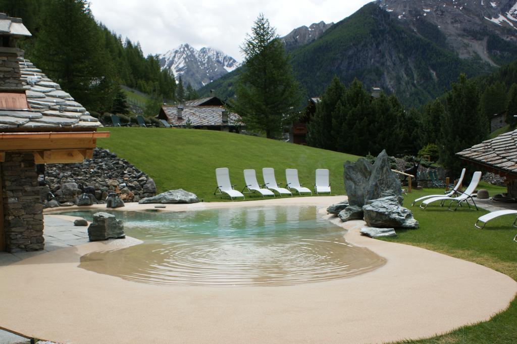 Eco Wellness Hotel Notre Maison Cogne Exterior foto