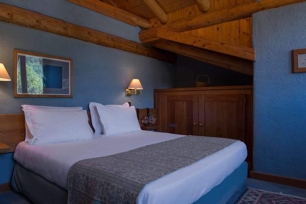 Eco Wellness Hotel Notre Maison Cogne Habitación foto