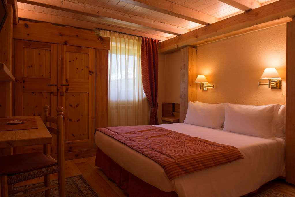 Eco Wellness Hotel Notre Maison Cogne Habitación foto