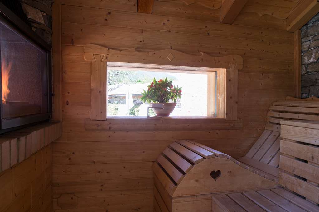 Eco Wellness Hotel Notre Maison Cogne Facilidades foto