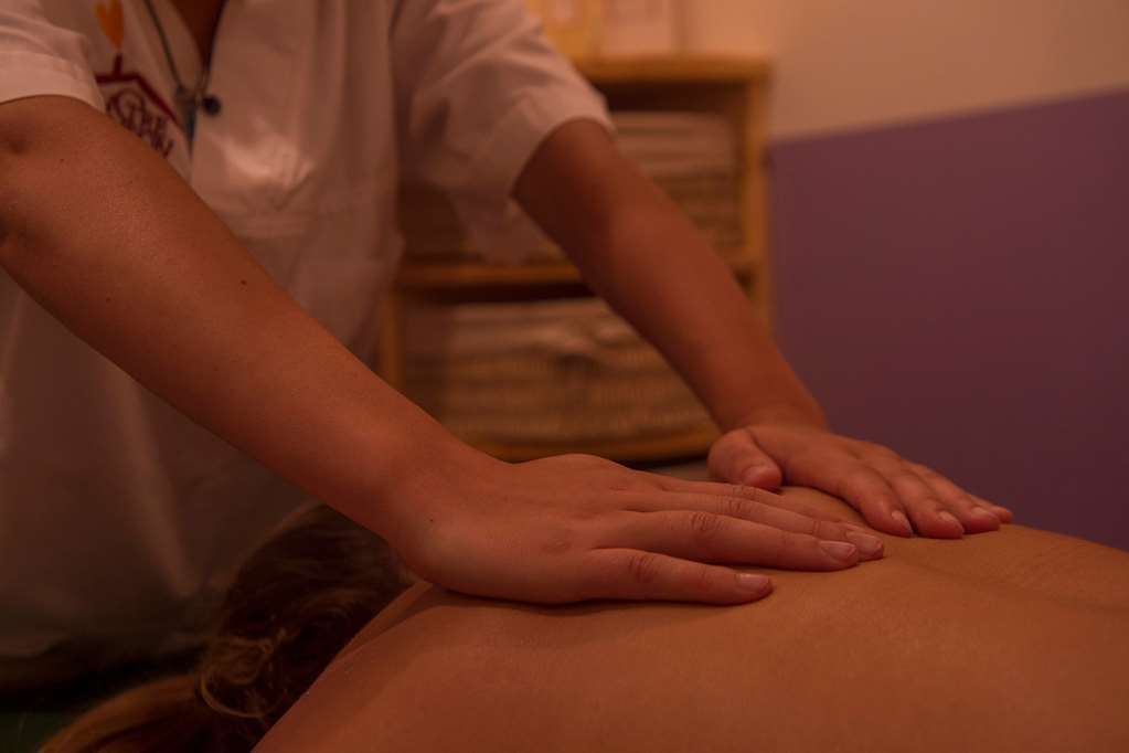 Eco Wellness Hotel Notre Maison Cogne Servicios foto